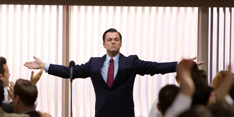 Leonardo Di Caprio en el Lobo de Wall Street como jeve motivador