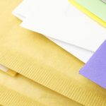 Sobres personalizados de colores y distintos materiales